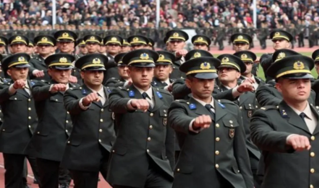 TSK Bünyesindeki Erbaş ve Sözleşmeli Er